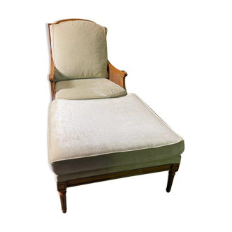 Duchesse brisée, fauteuil et repose-pieds, de style Louis XVI, Roche Bobois