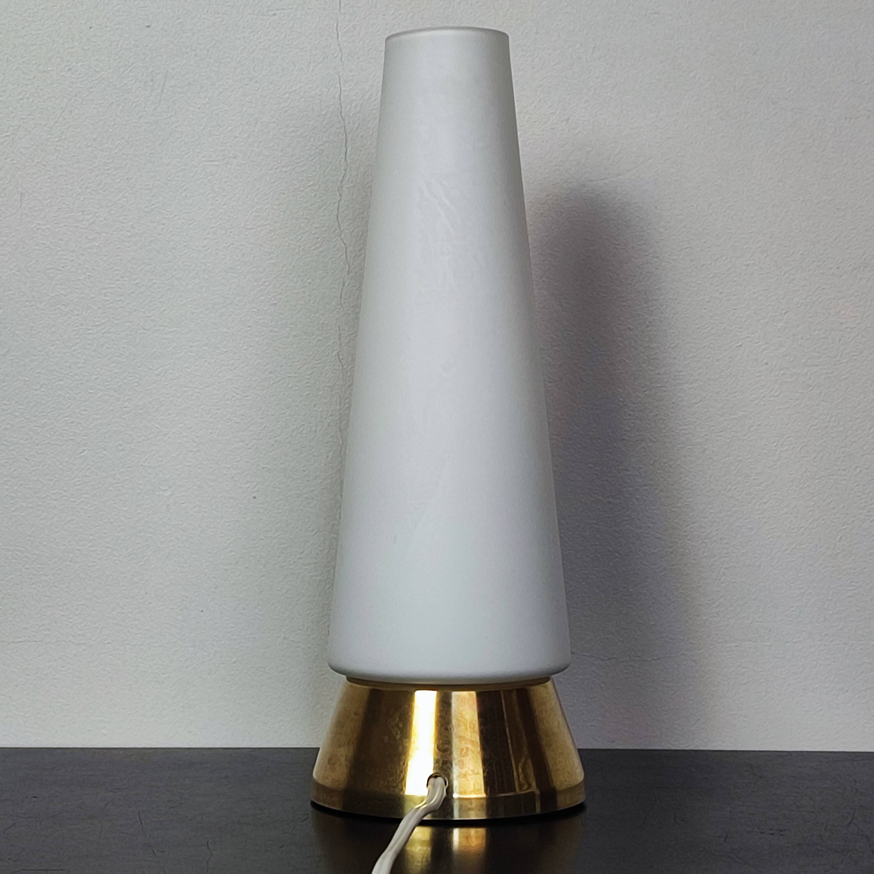 60' bedside lamps