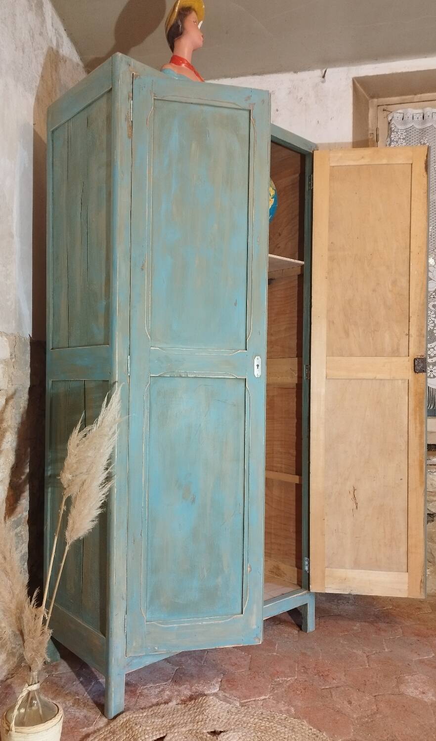 Armoire parisienne