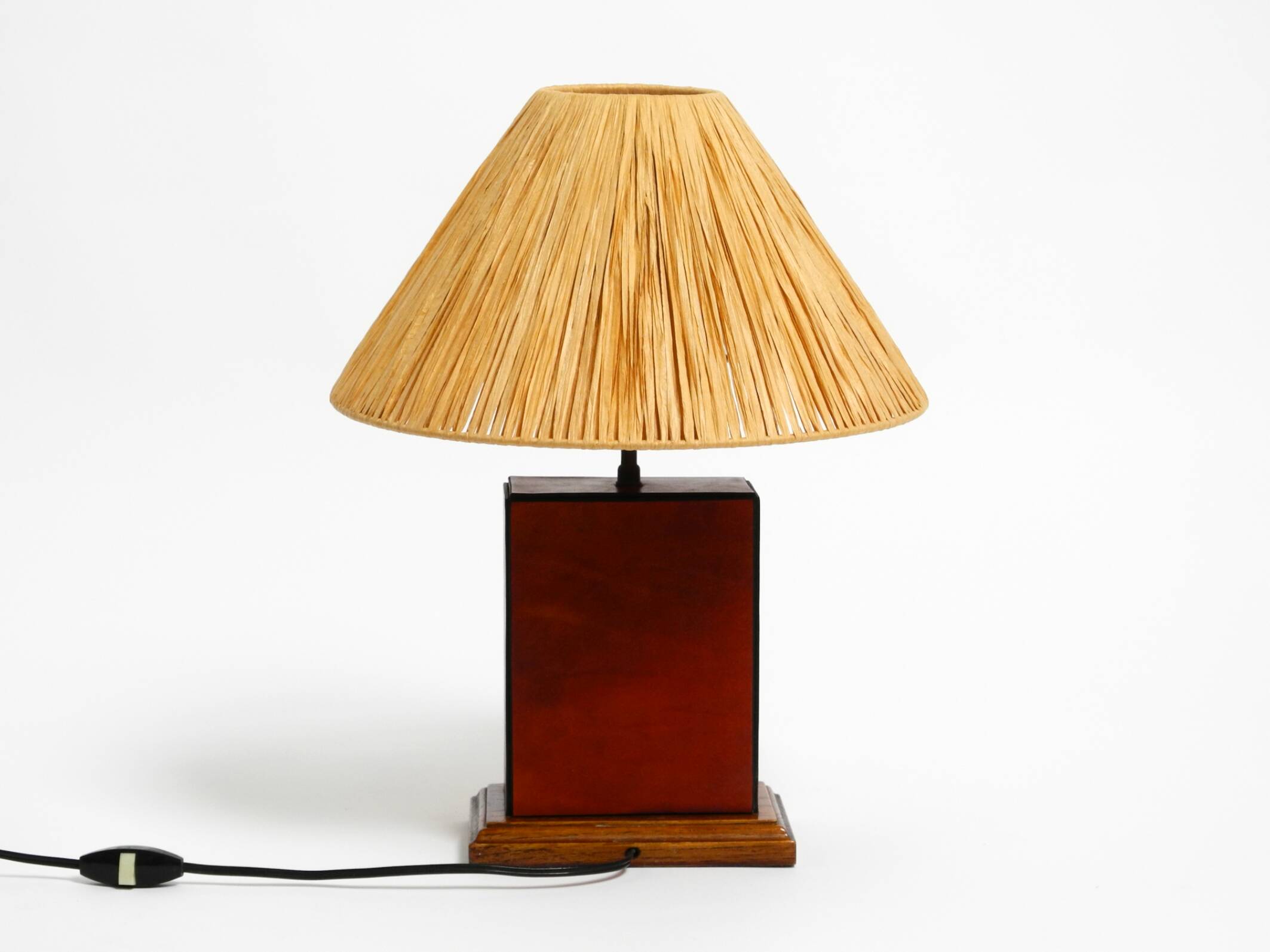 Italian 60s table lamp made of wood and leather with paper straw lampshade