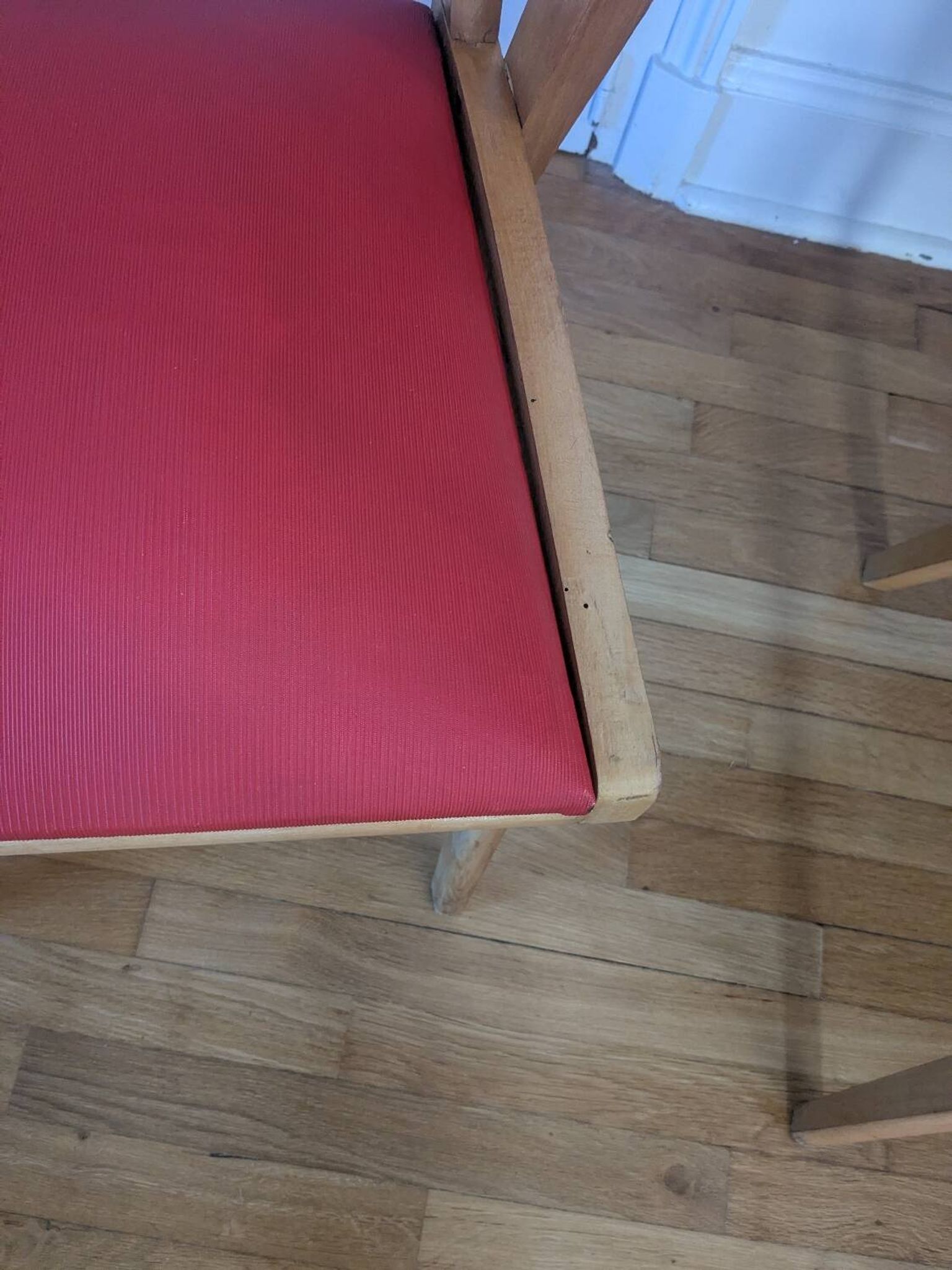 Paire de fauteuils années 60