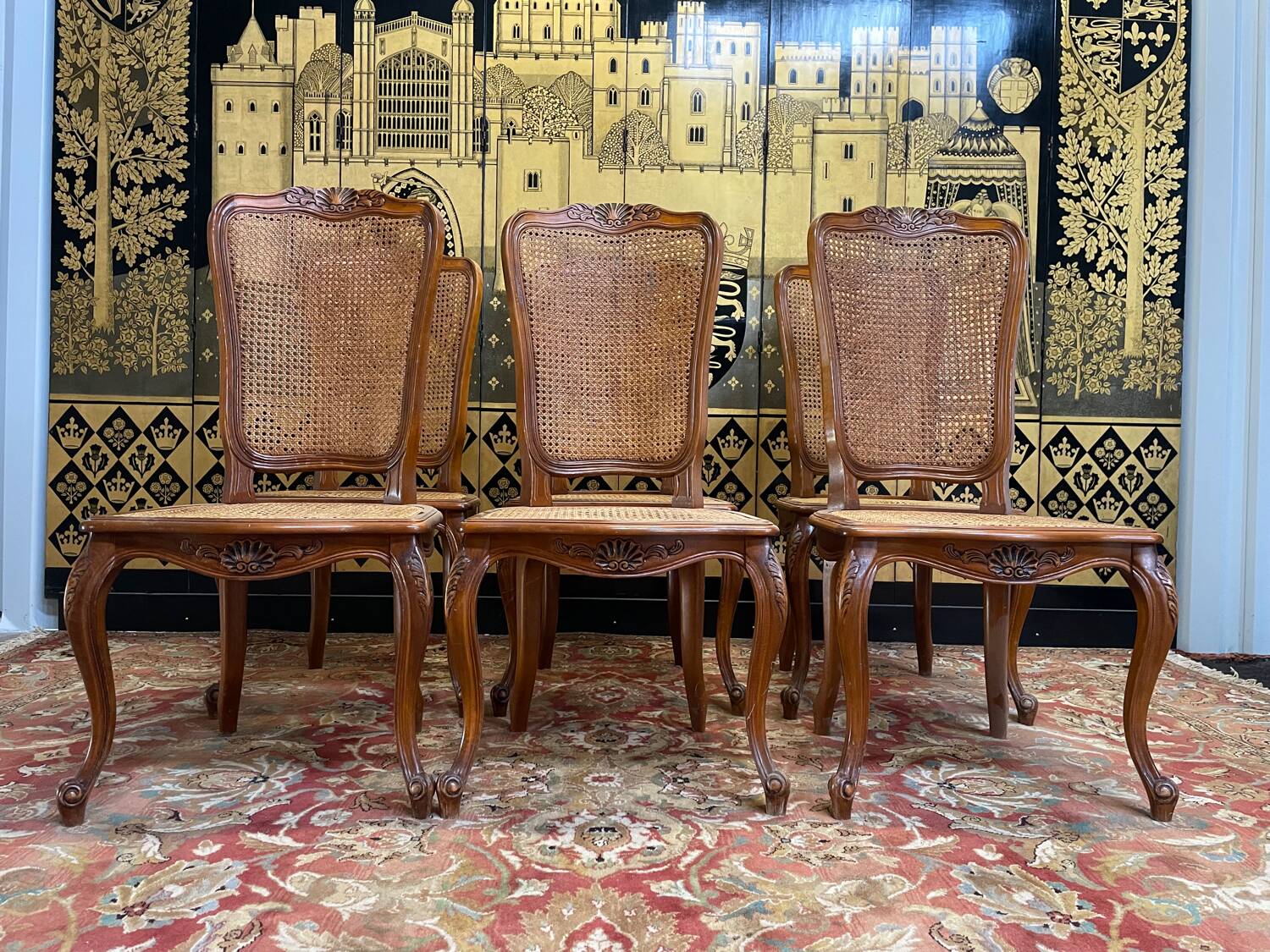 Suite de 6 chaises de style Louis XV en cannage