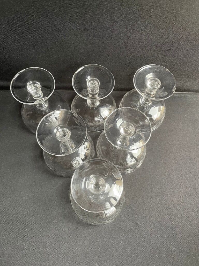 8 Guilloche crystal champagne glasses - Art Nouveau