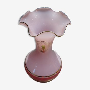 Vase en opaline