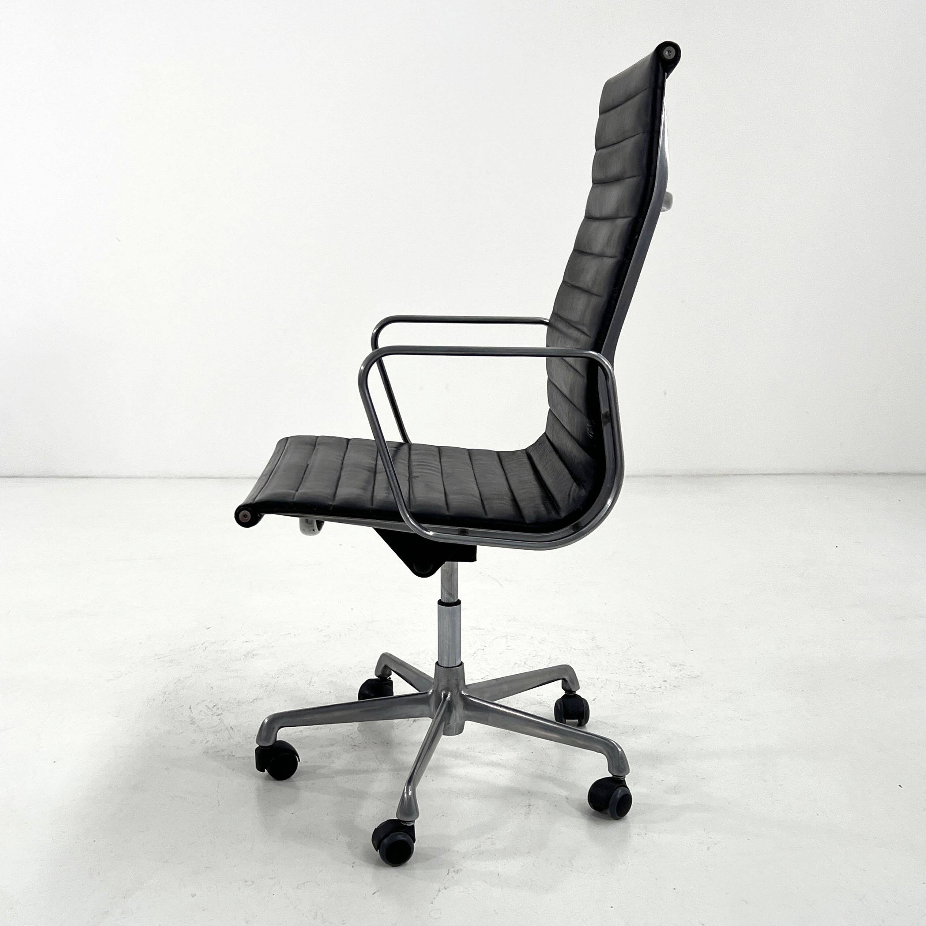 Fauteuil de bureau EA119 par C.& R. Eames pour ICF, 1970
