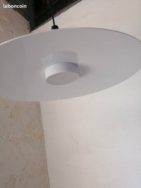 Scandinavian type red metal suspension