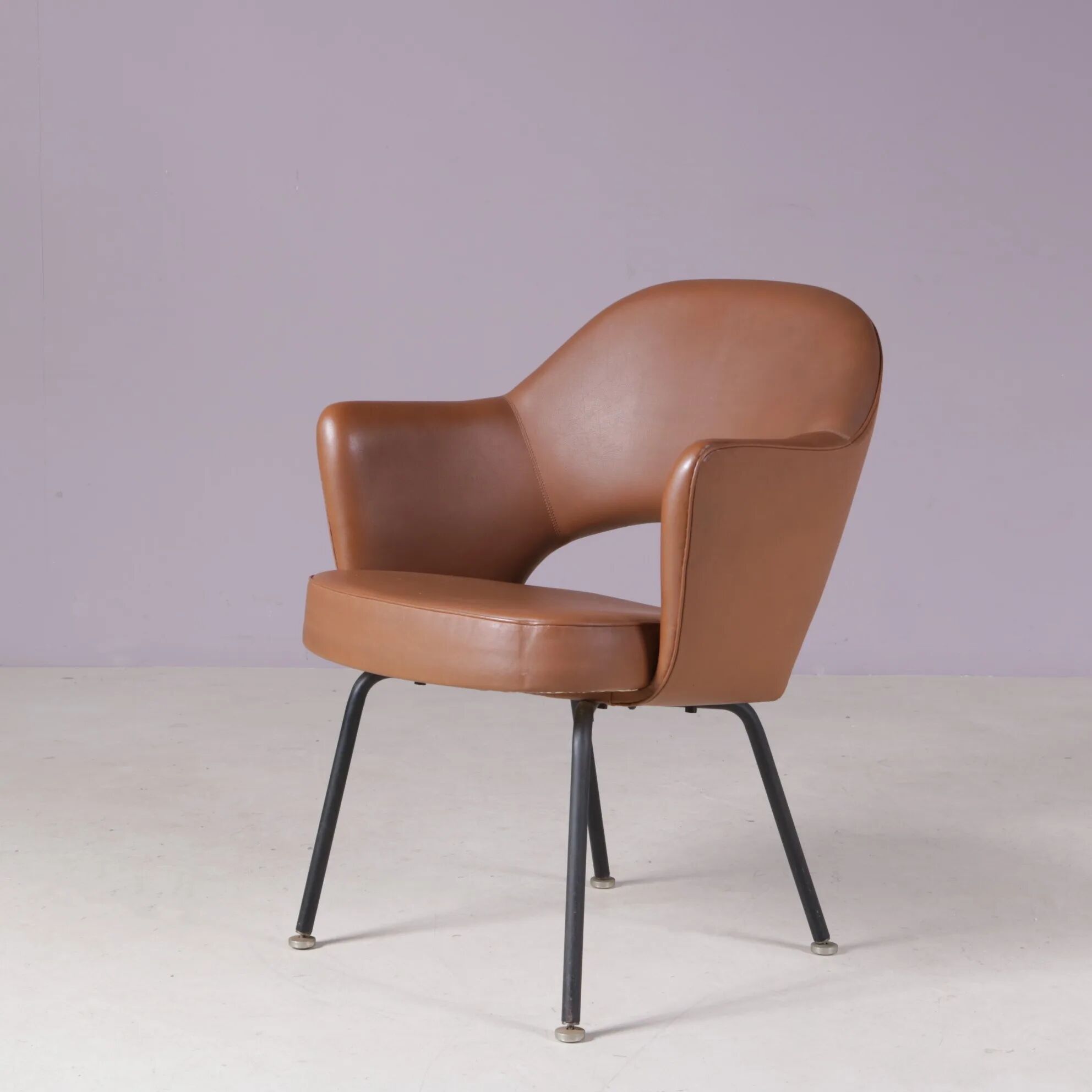 1950s executive armchair by Eero Saarinen for Knoll International