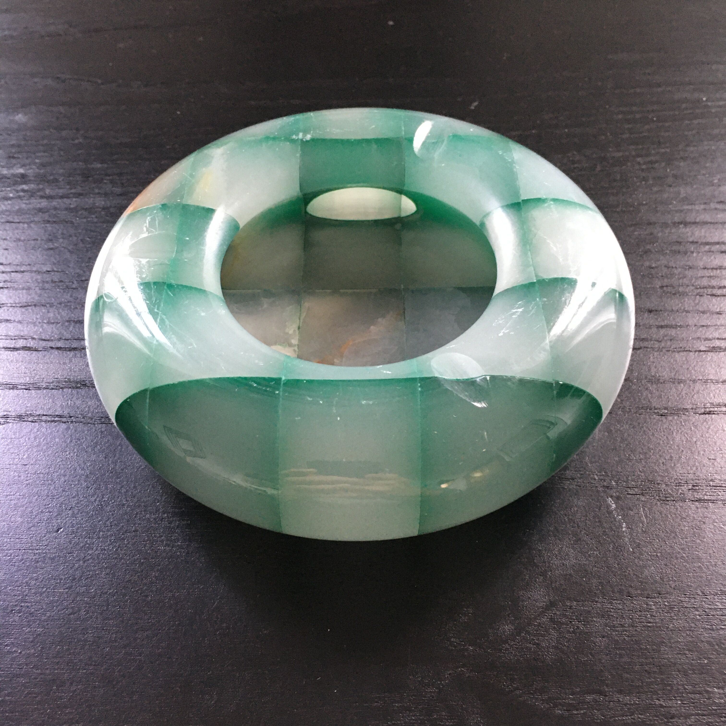 Cendrier pierre verte translucide