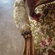 Paire de fauteuils cabriolets de style Louis XV en bois mouluré