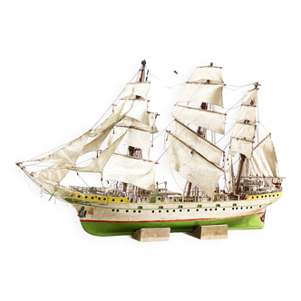 Model of the training sailboat Le DANMARK 1932