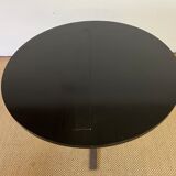 Round table with extension