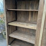 Armoire en bois naturel
