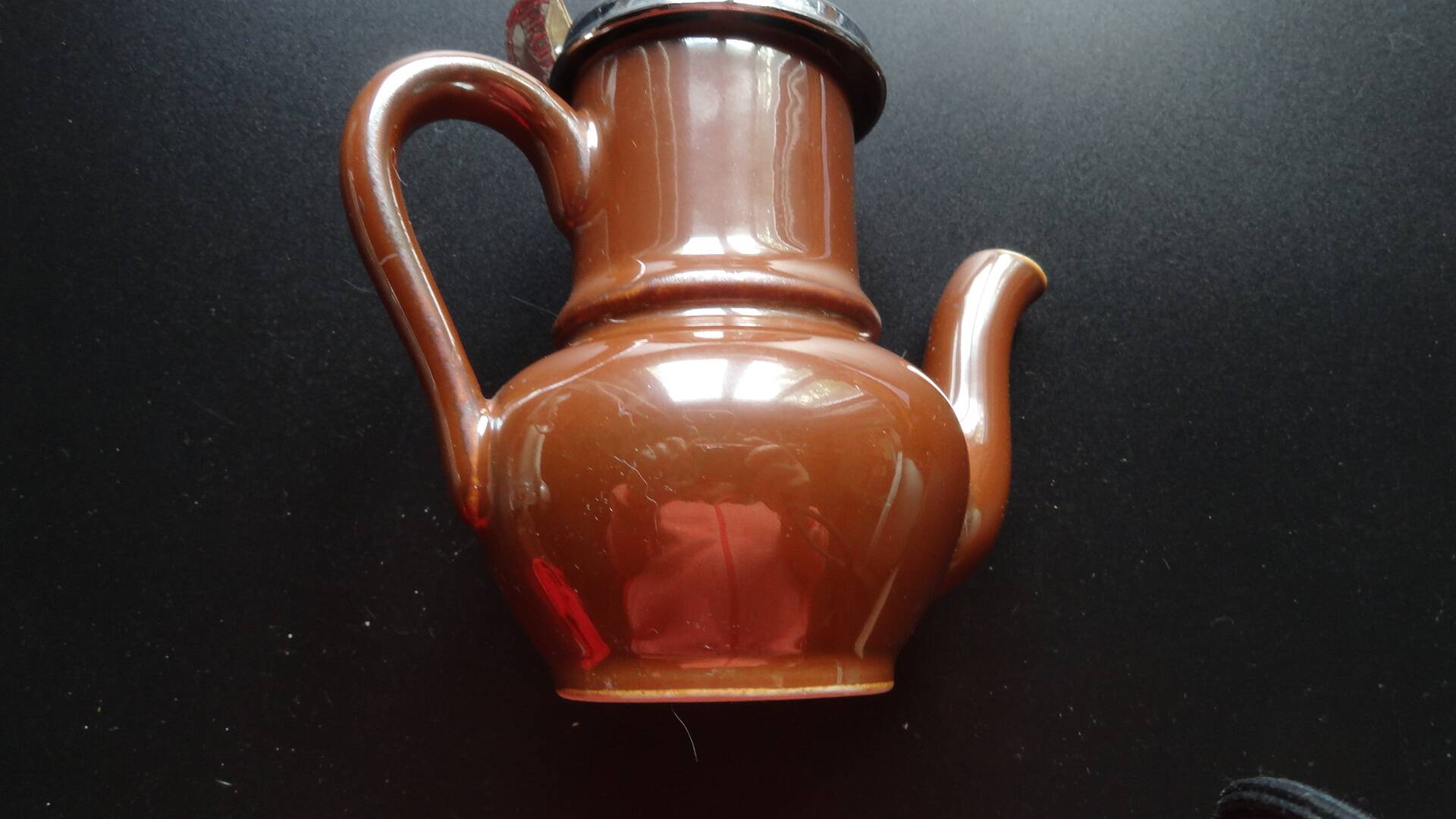 Théière vintage avec filtre