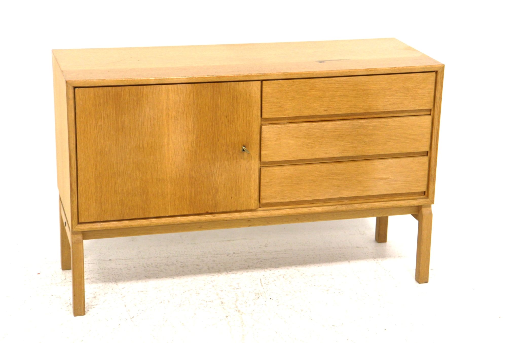 Chest of drawers in oak, Marian Grabinski, Möbel-Ikéa, sweden, 1960