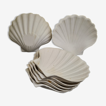 Old biscuit porcelain shells, early XXth century