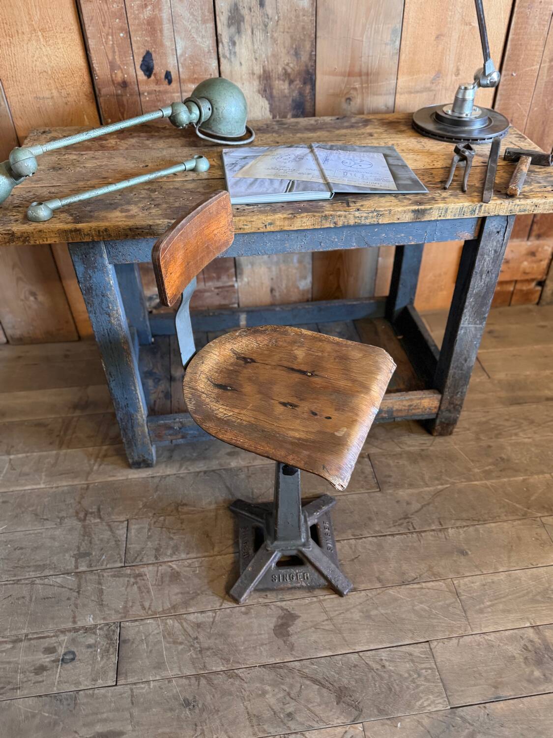 Chaise d’atelier Singer