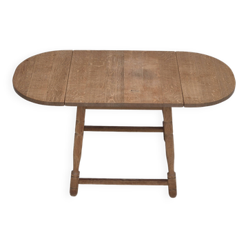 1970s, Danish foldable side table, solid oak wood, original condition.