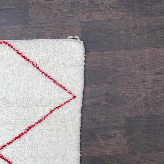 Berber corridor carpet white and red 85 x 310 cm