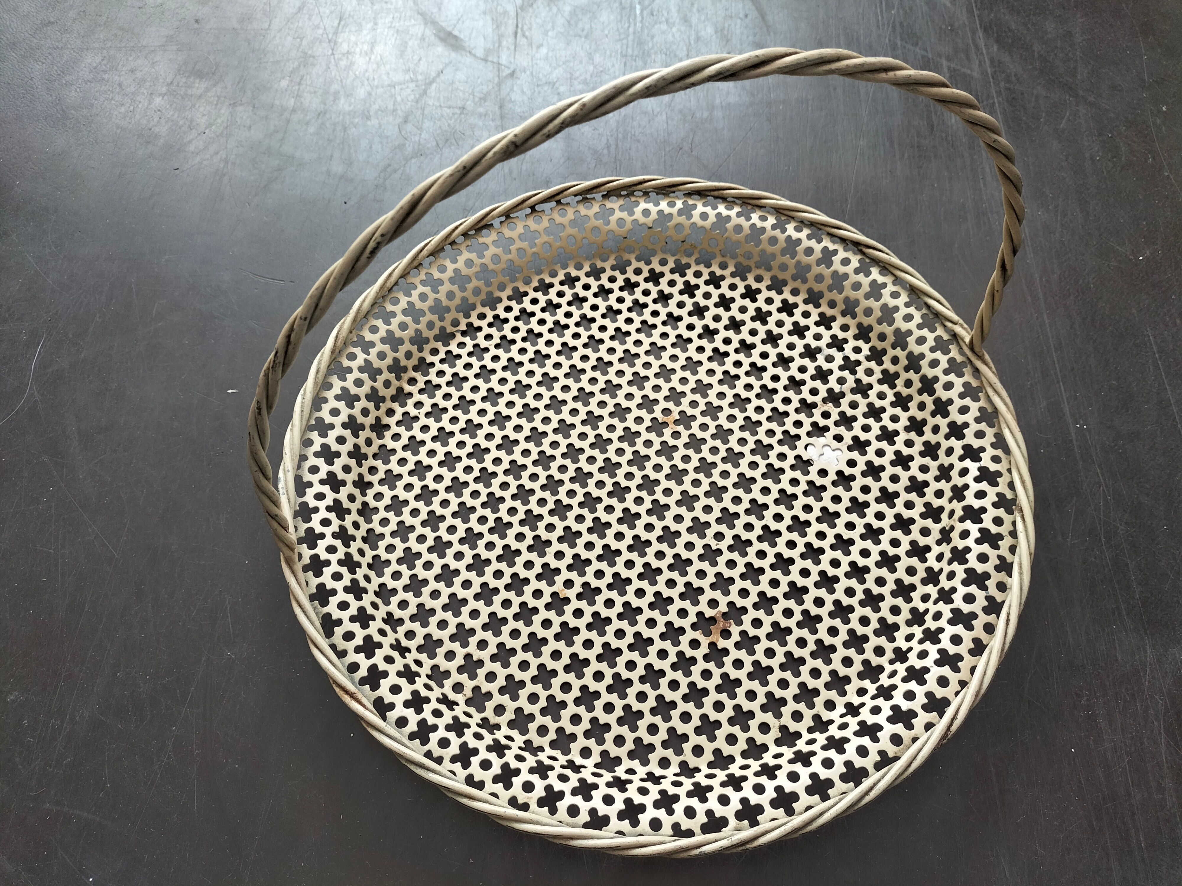 Mategot Mathieu tray