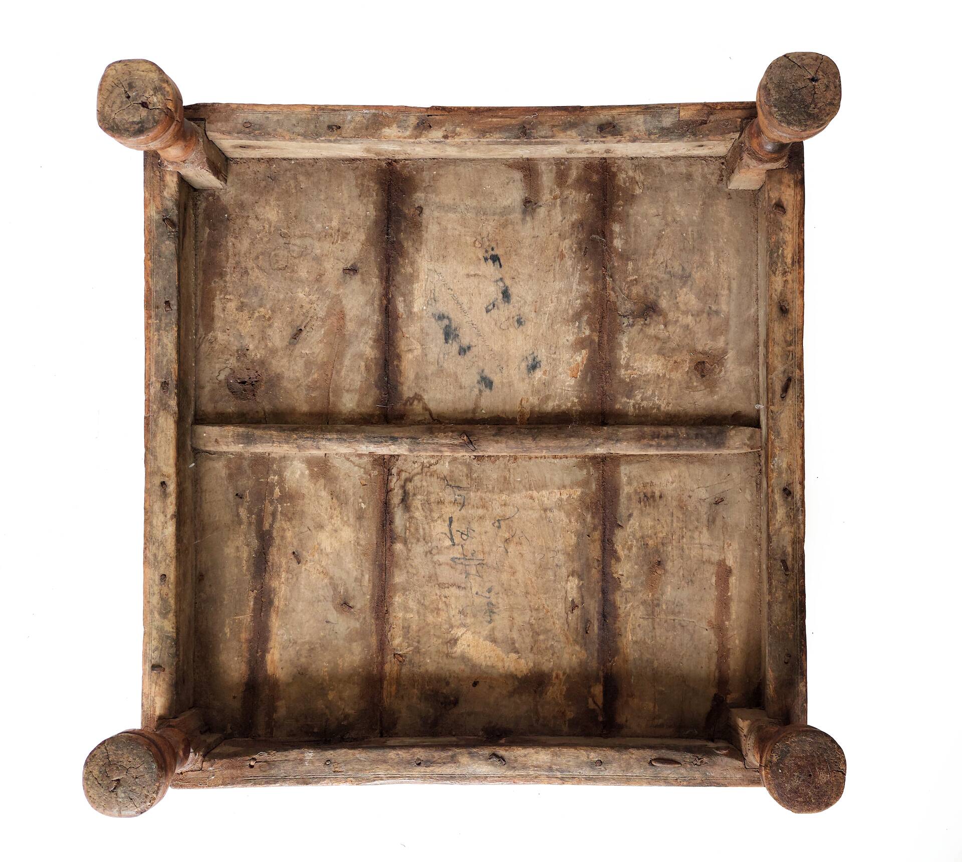 Ancient Indian ritual table of the Bajot type, wood and brass – Rajasthan