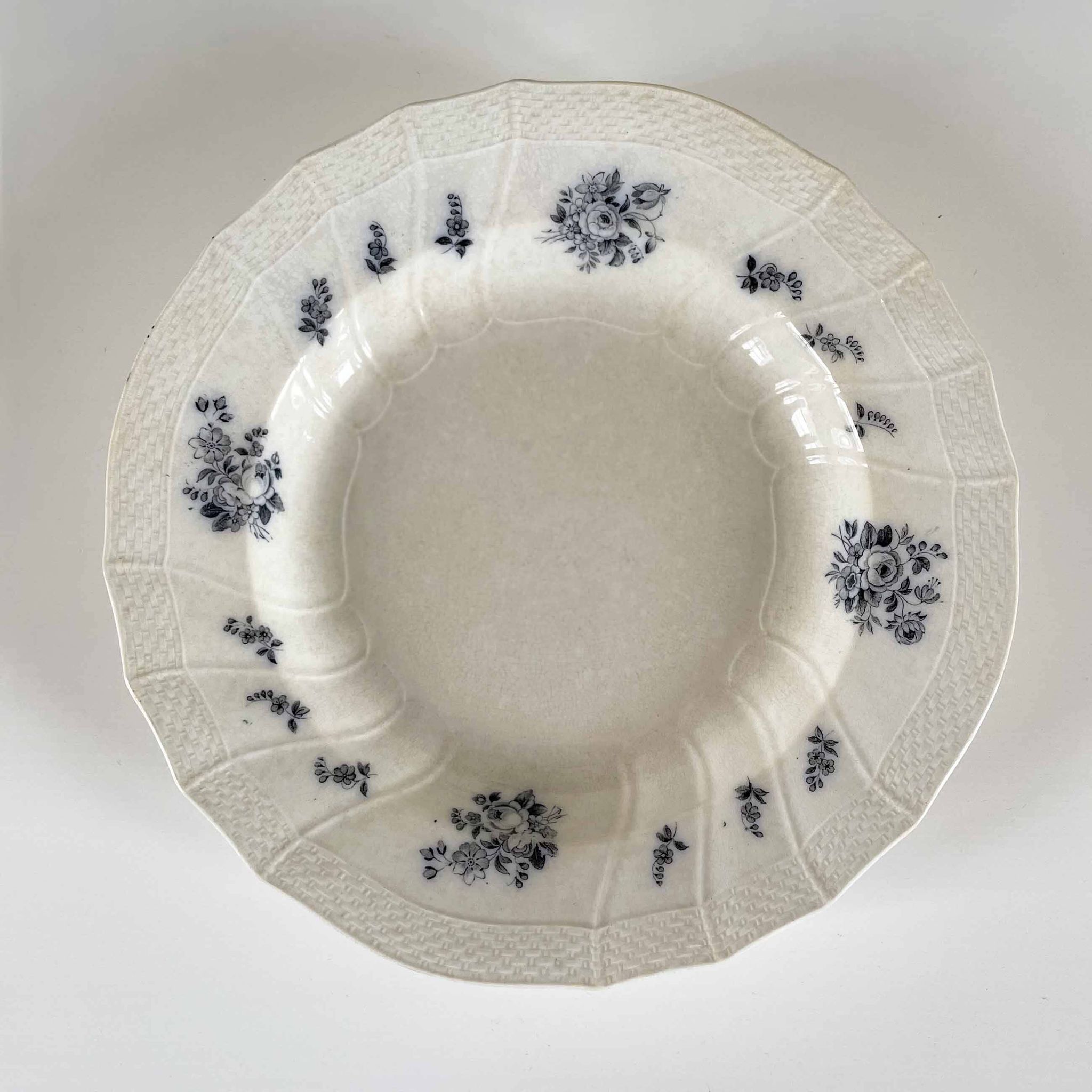 15 antique deep plates from the 19th century - Villeroy and Boch Mettlach