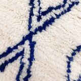 Moroccan Berber rug Azilal ecru with majorelle blue patterns 2.65x1.53m