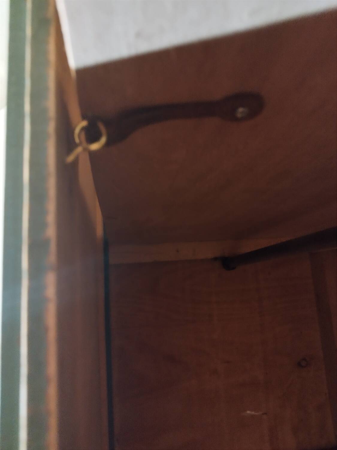 Armoire parisienne