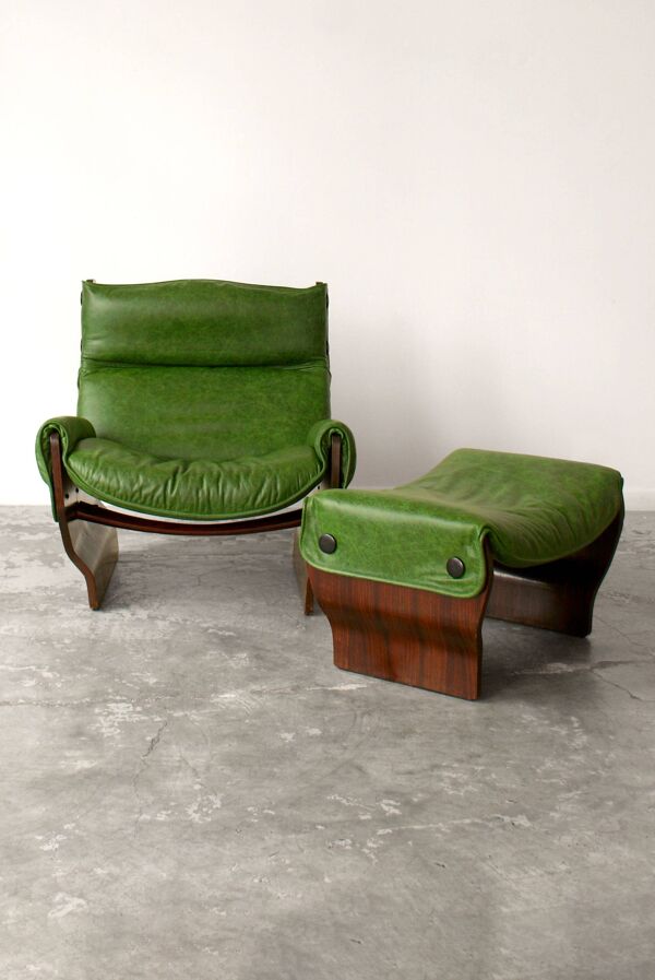 Fauteuil et ottoman en cuir modèle Canada par Osvaldo Borsani