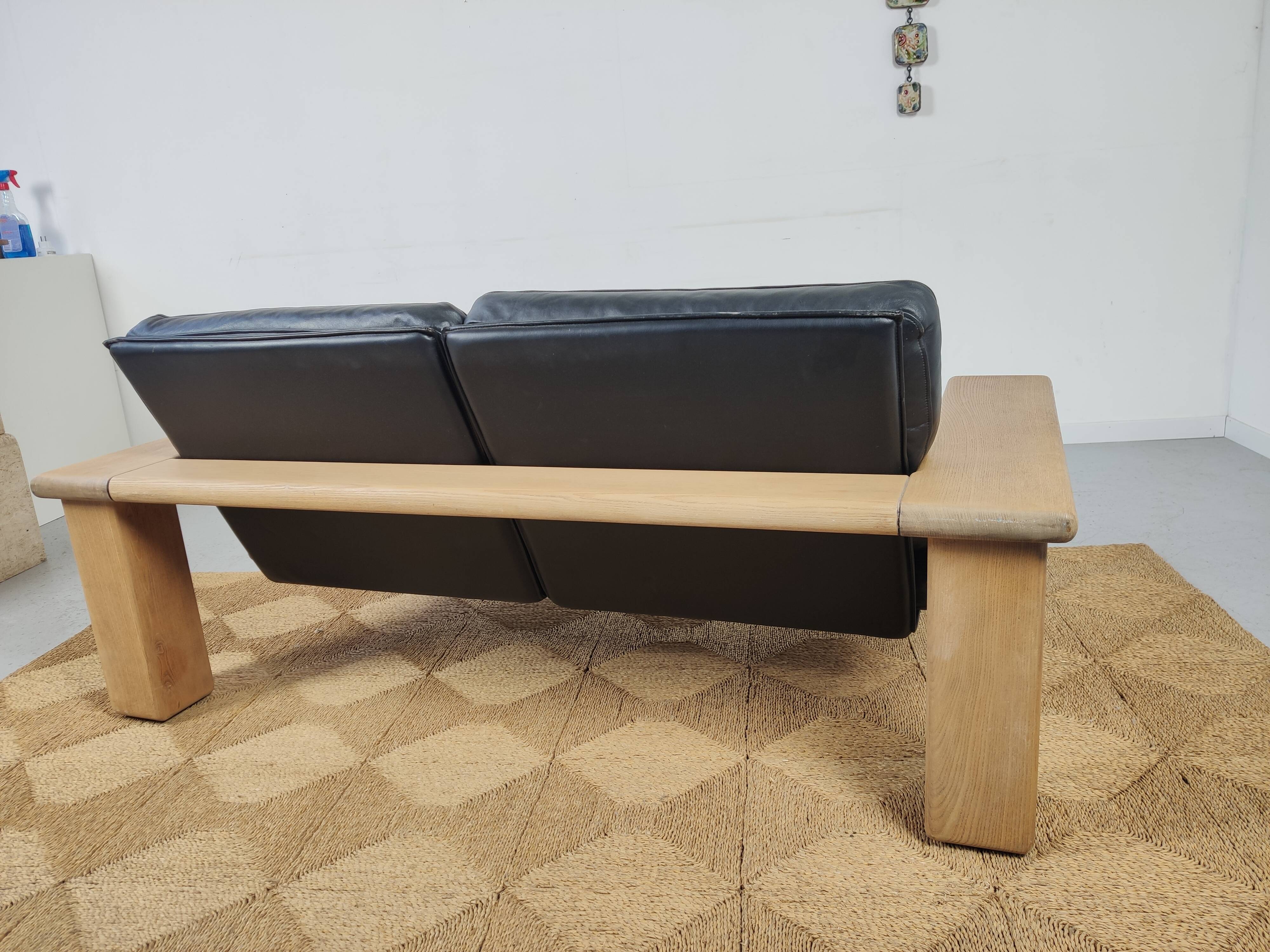 Walter Knoll leather sofa in leather and light oak, 1980