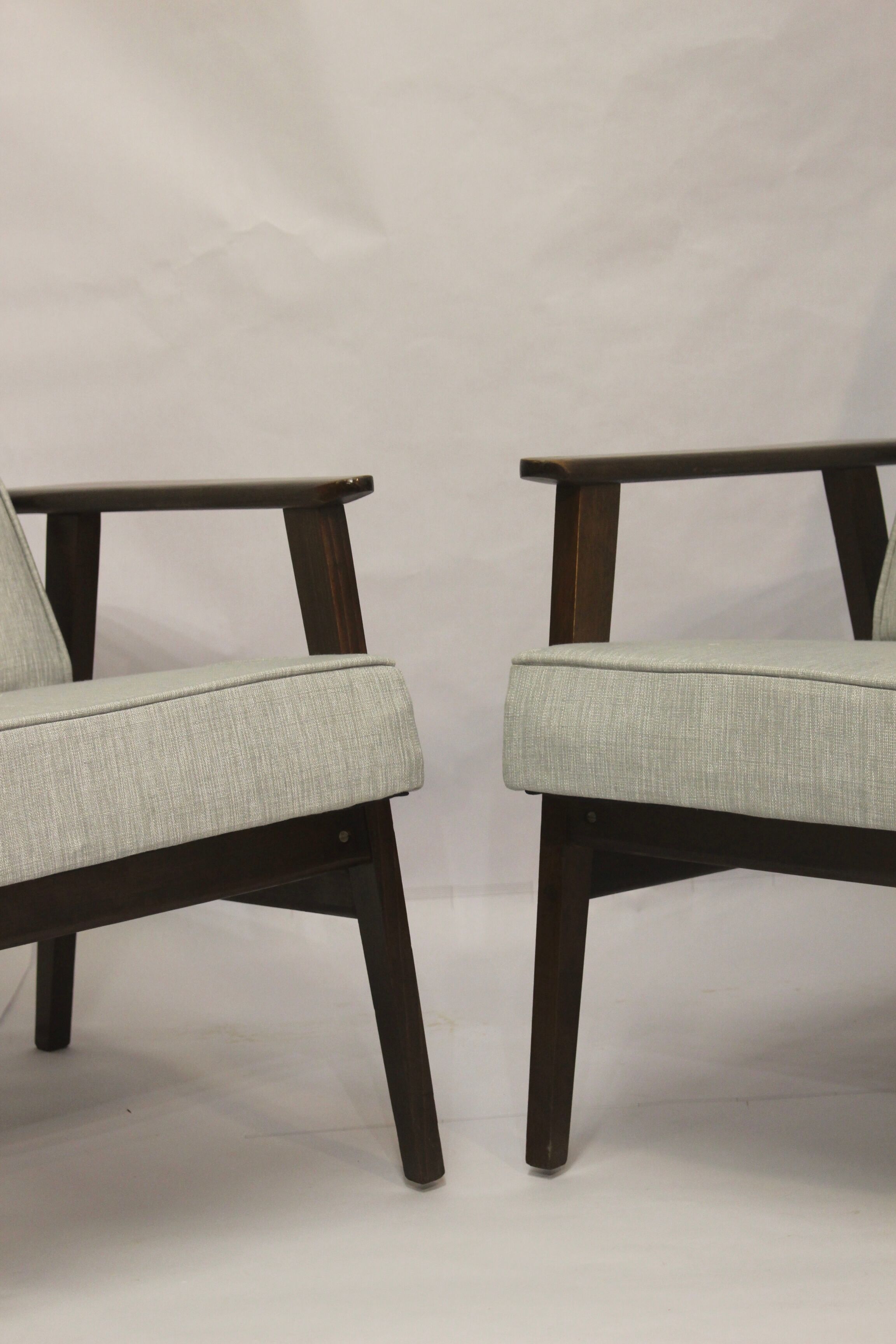 Pair of Henryk Lis armchairs 300-190, 1970
