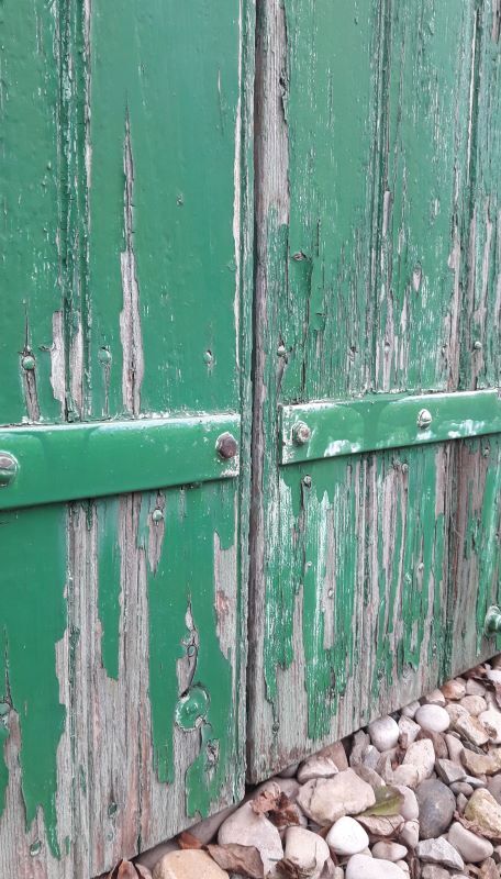 Pair of shutters H125xL87cm old painted fir