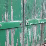 Paire de volets H125xL87cm anciens en sapin peint