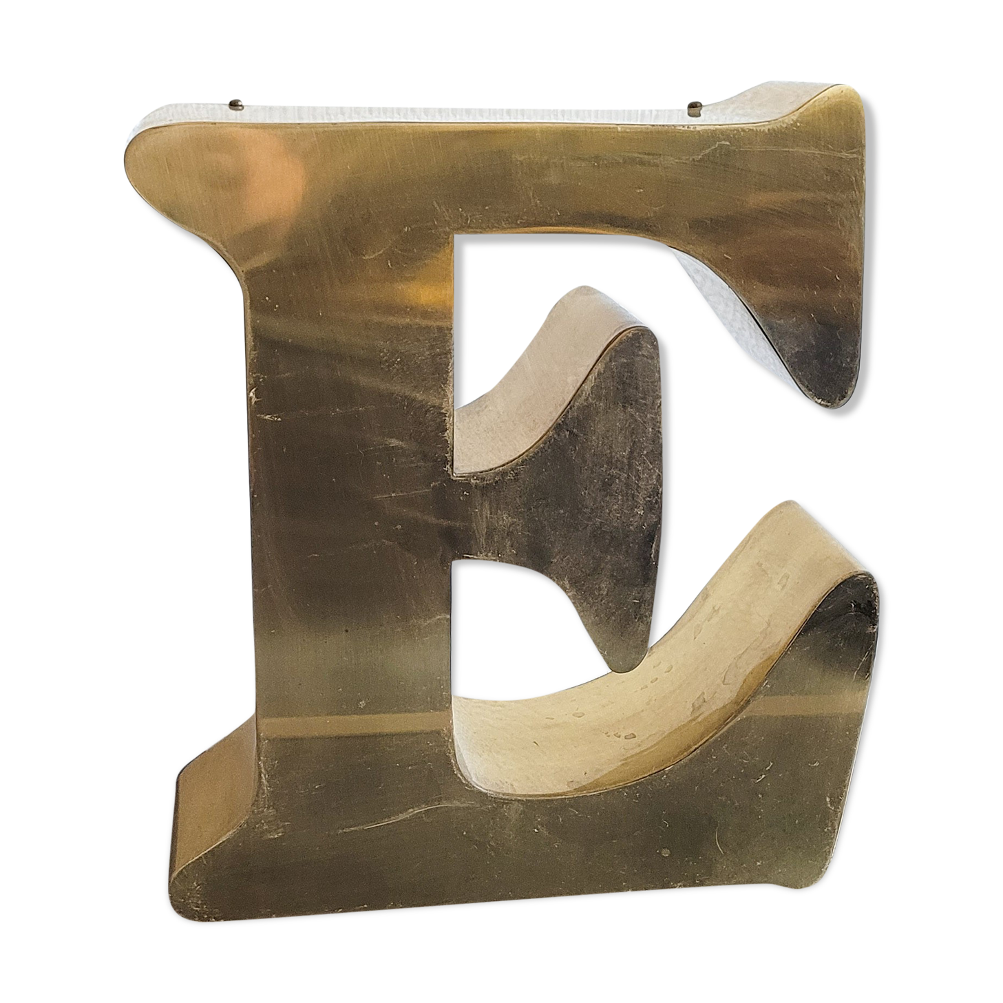 Old sign letter E