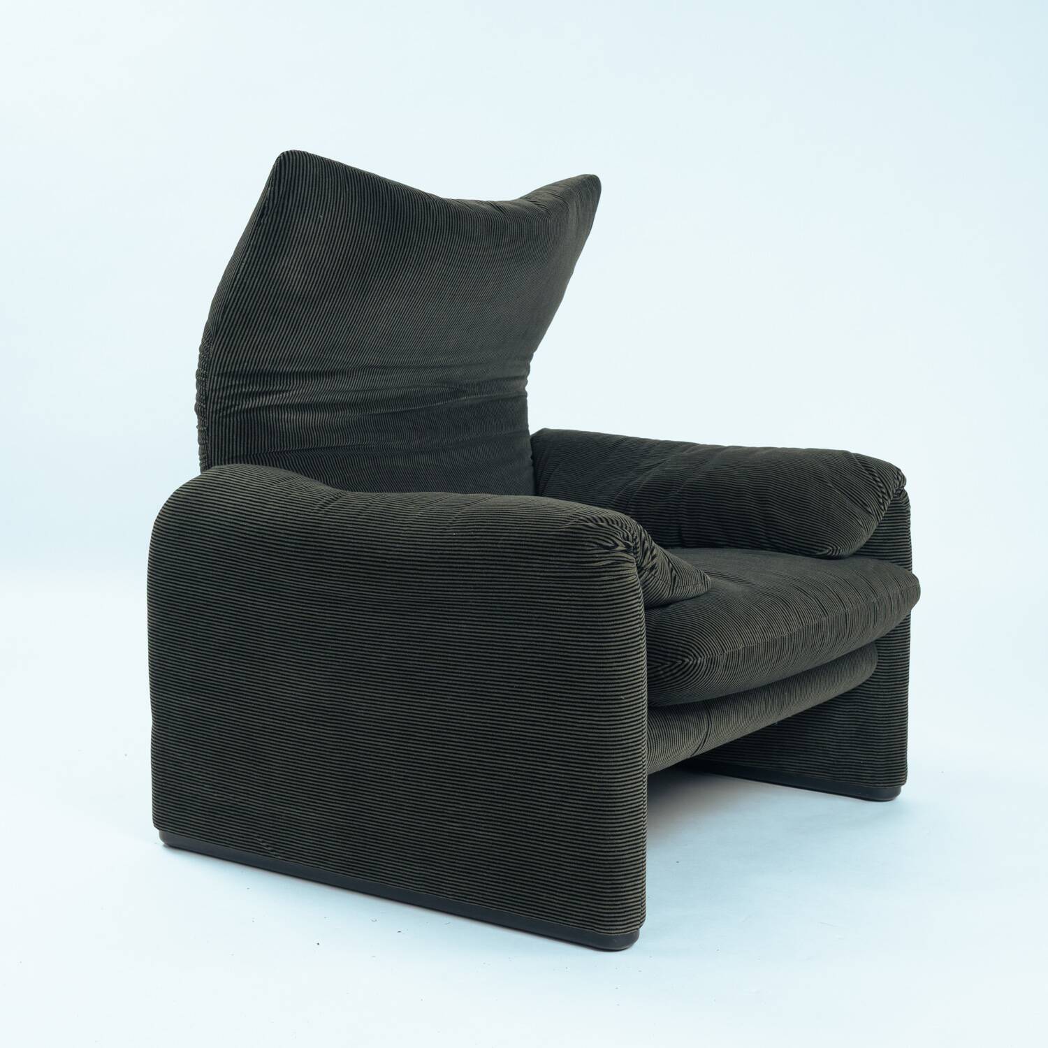 Rare Green Striped Maralunga chair by Magistretti for Cassina, Italy,