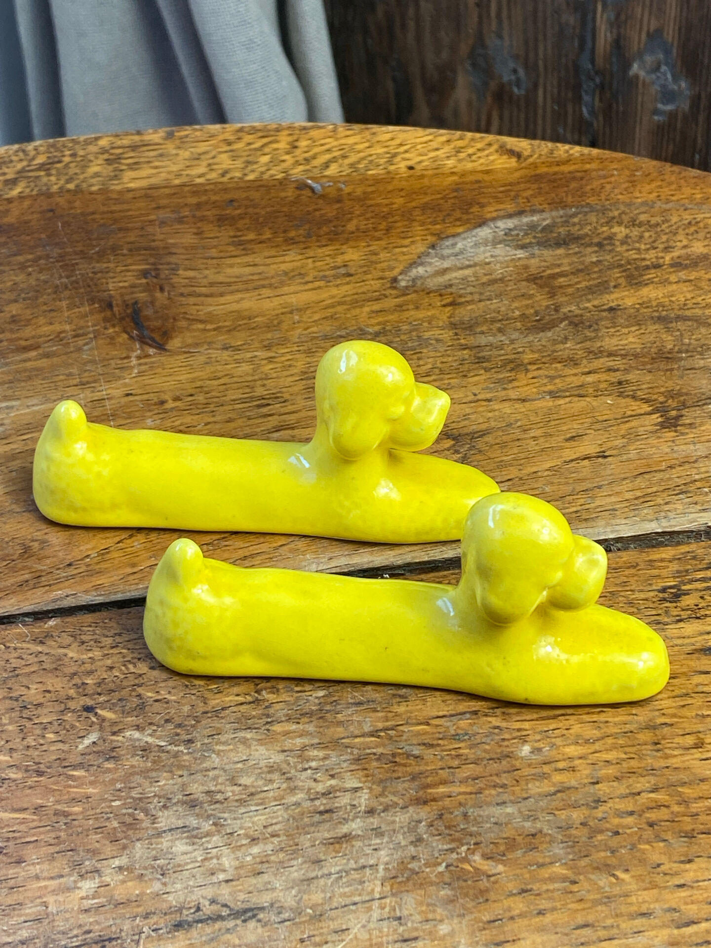 Porte-couteaux caniche en céramique