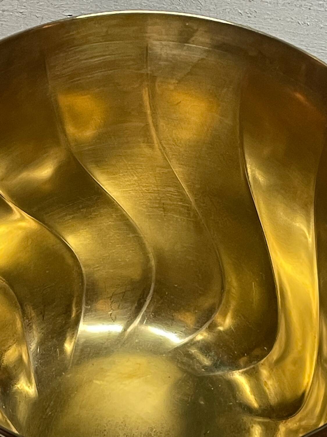 Christofle champagne bucket, gilded metal, twisted model.