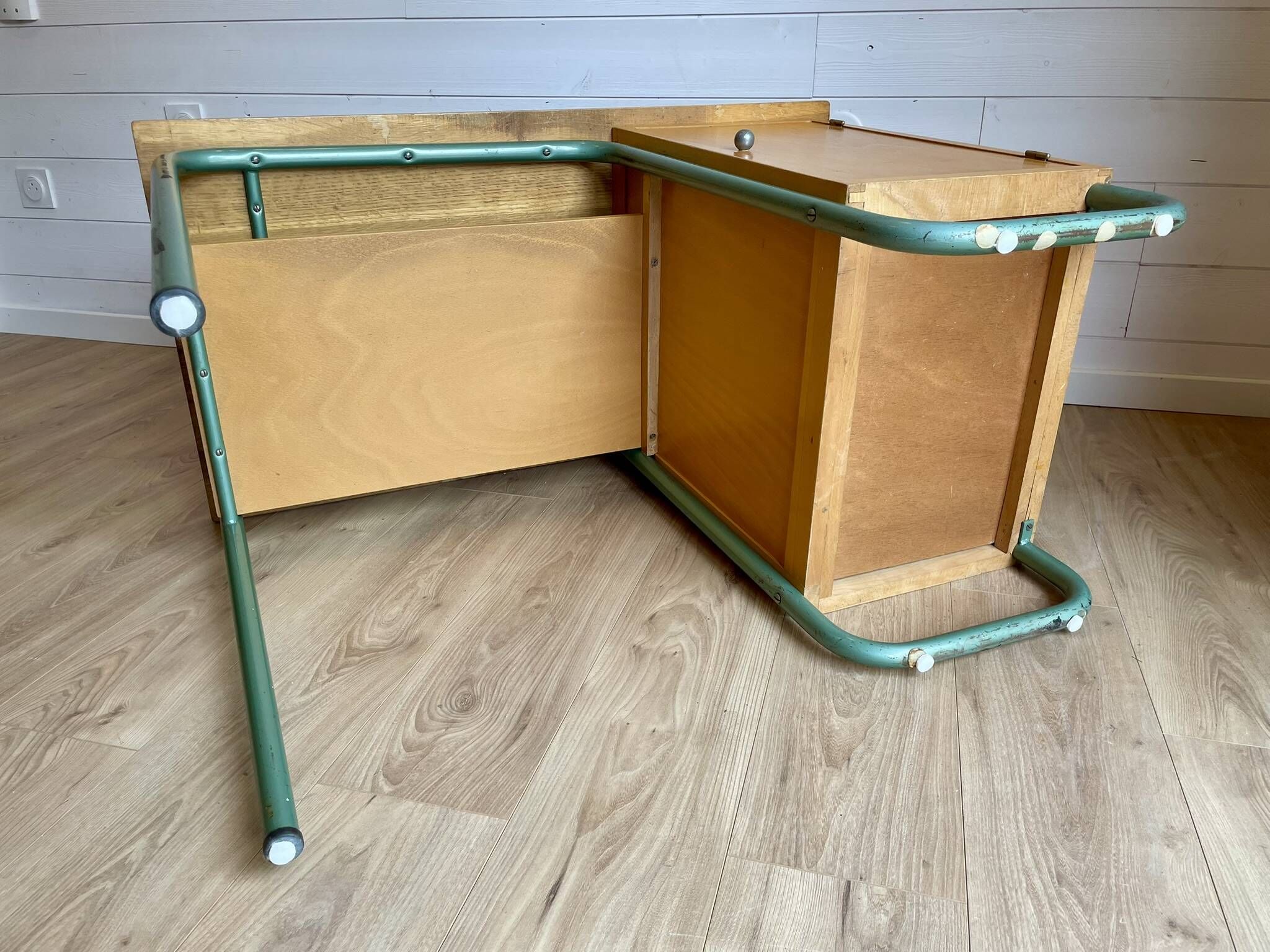 Vintage Stella 1950 school desk and swivel chair set