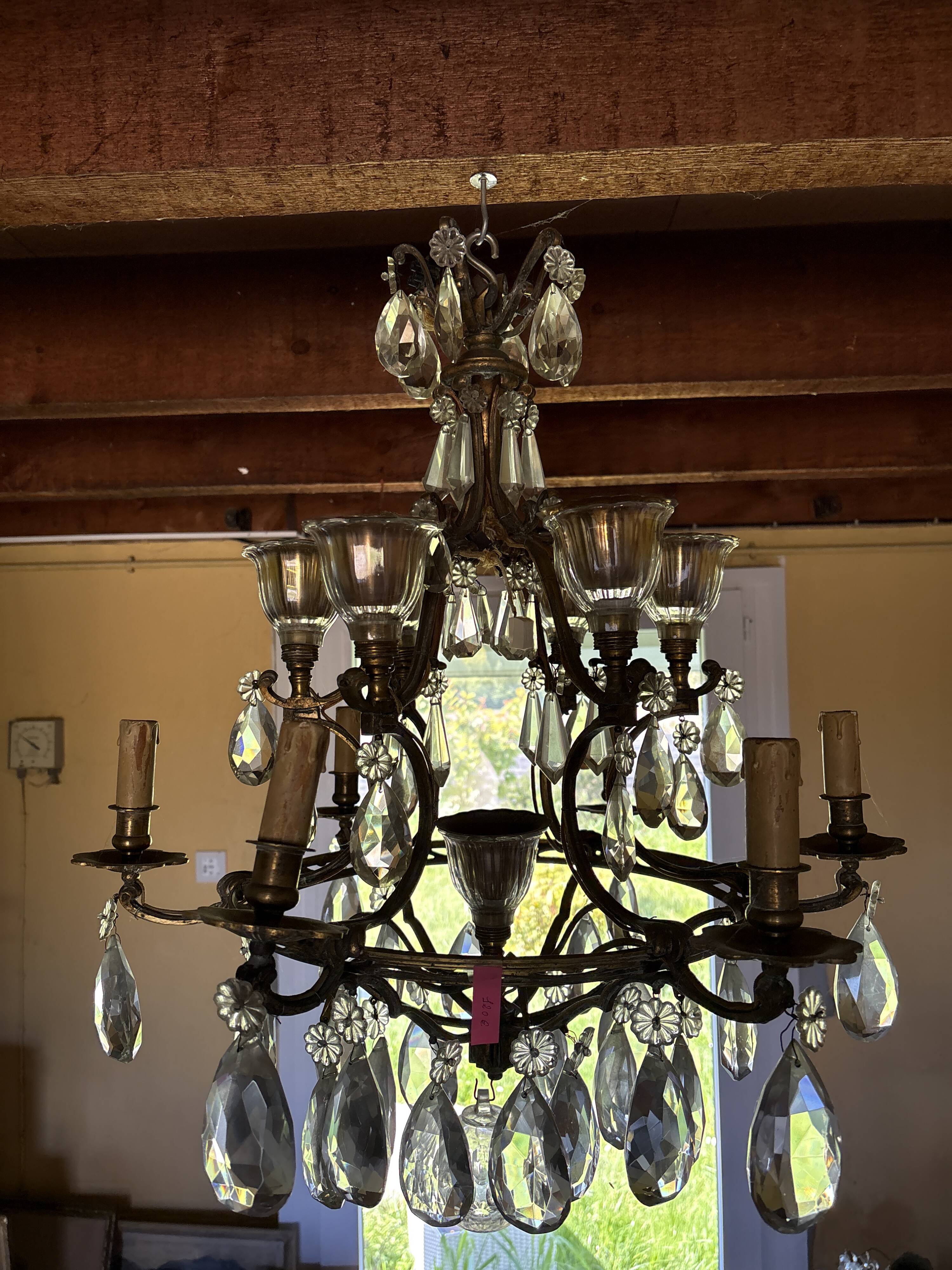 Chandelier with pendants