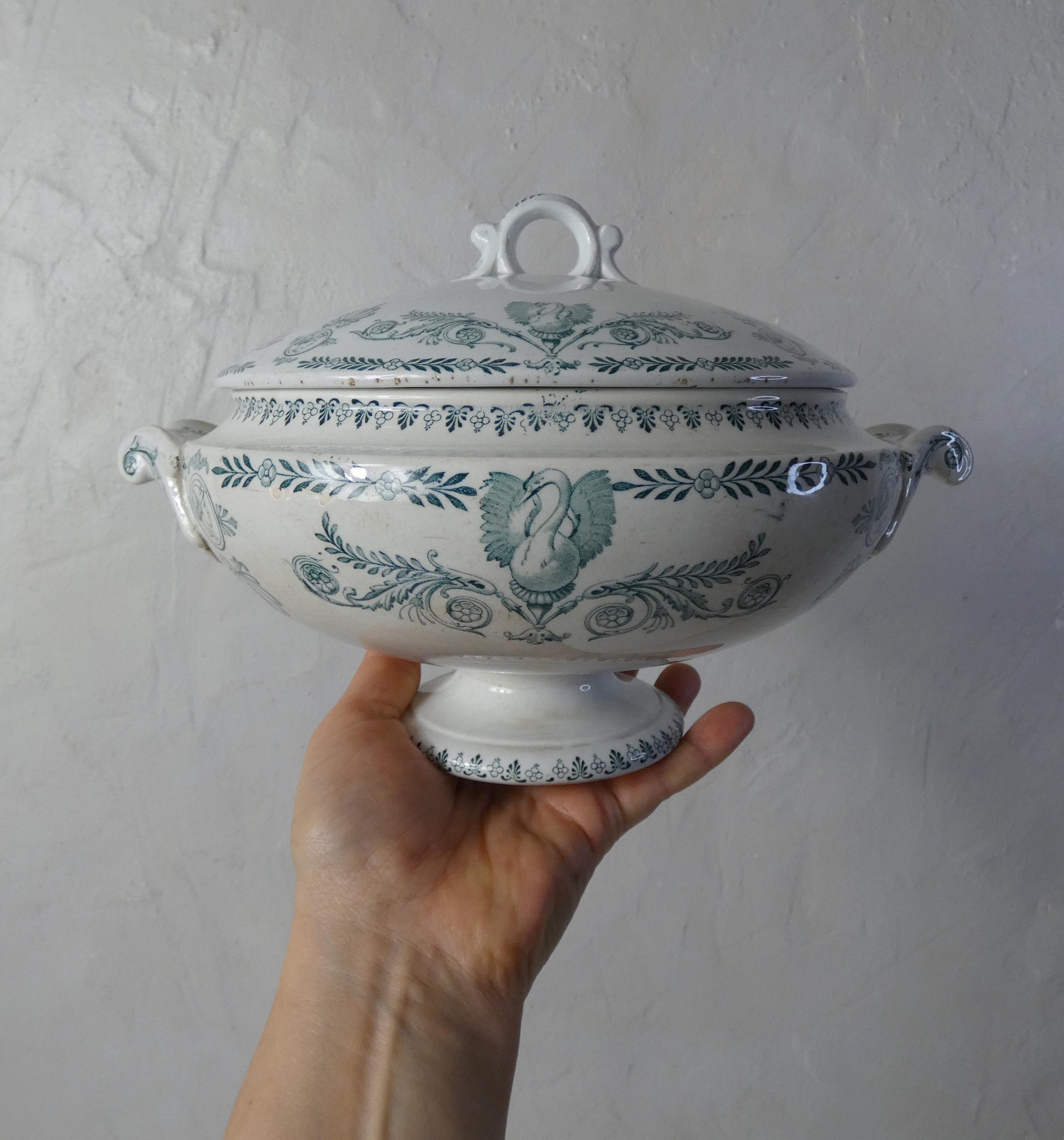 iron earth tureen compiegne