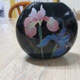 Vase noir rond décor japonisant d'Iris