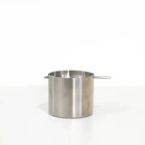 Cendrier en acier inoxydable Stelton Cylinda par Arne Jacobsen