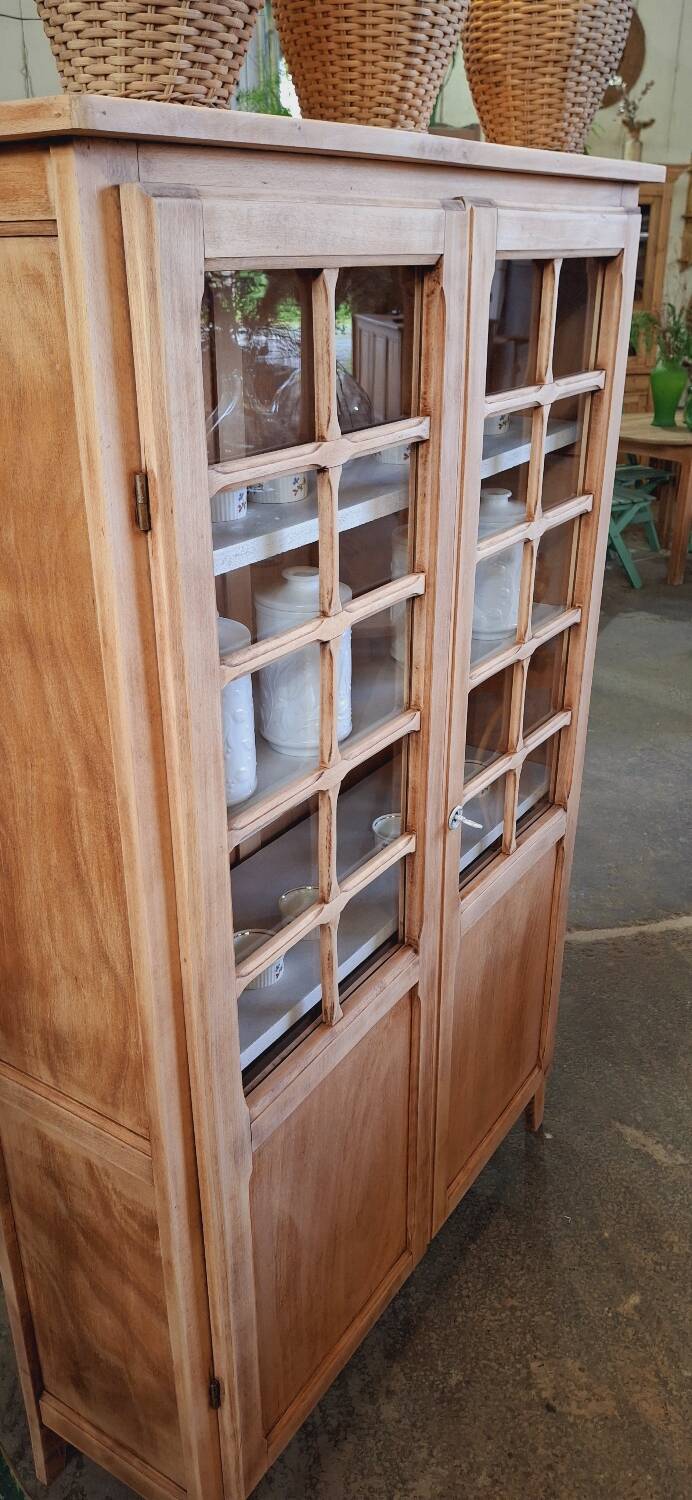 Old display case