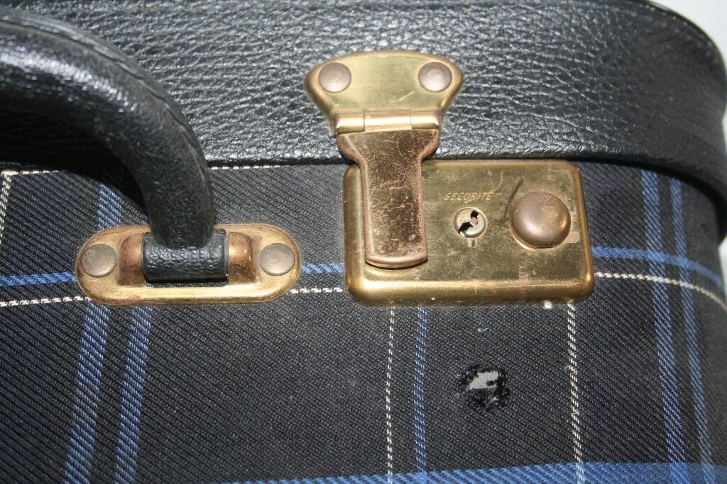 Tissue case scottish