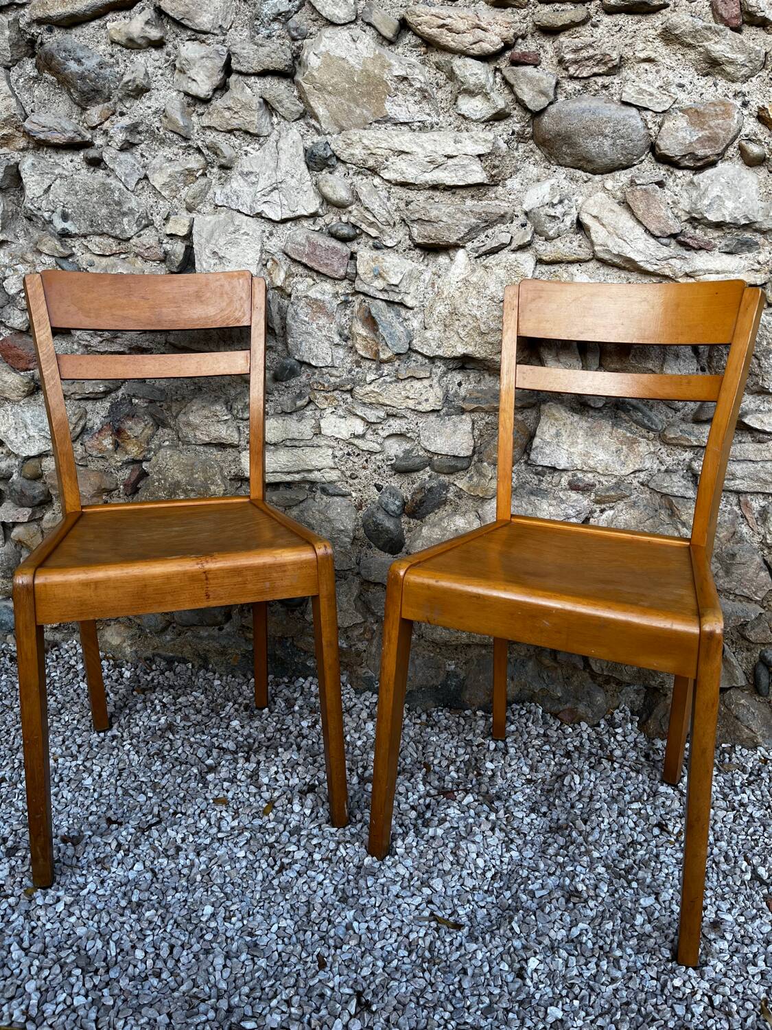 Pair of Stella chairs, Carola model