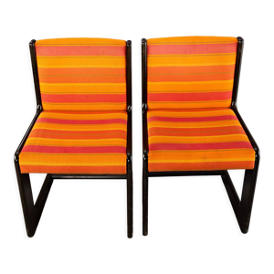 2 chaises cantilever
