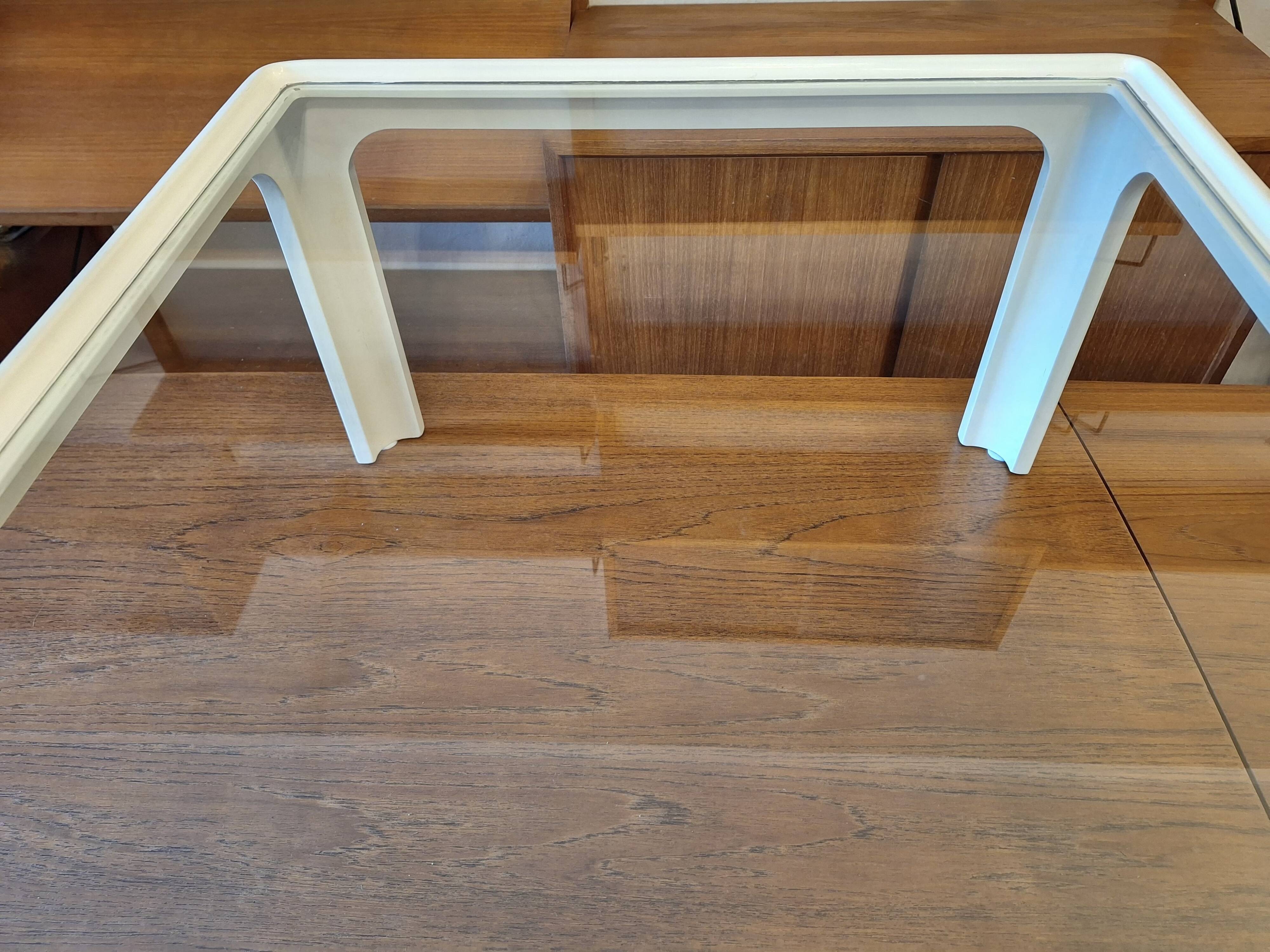 Coffee table in white lacquered wood with glass top, 1960s