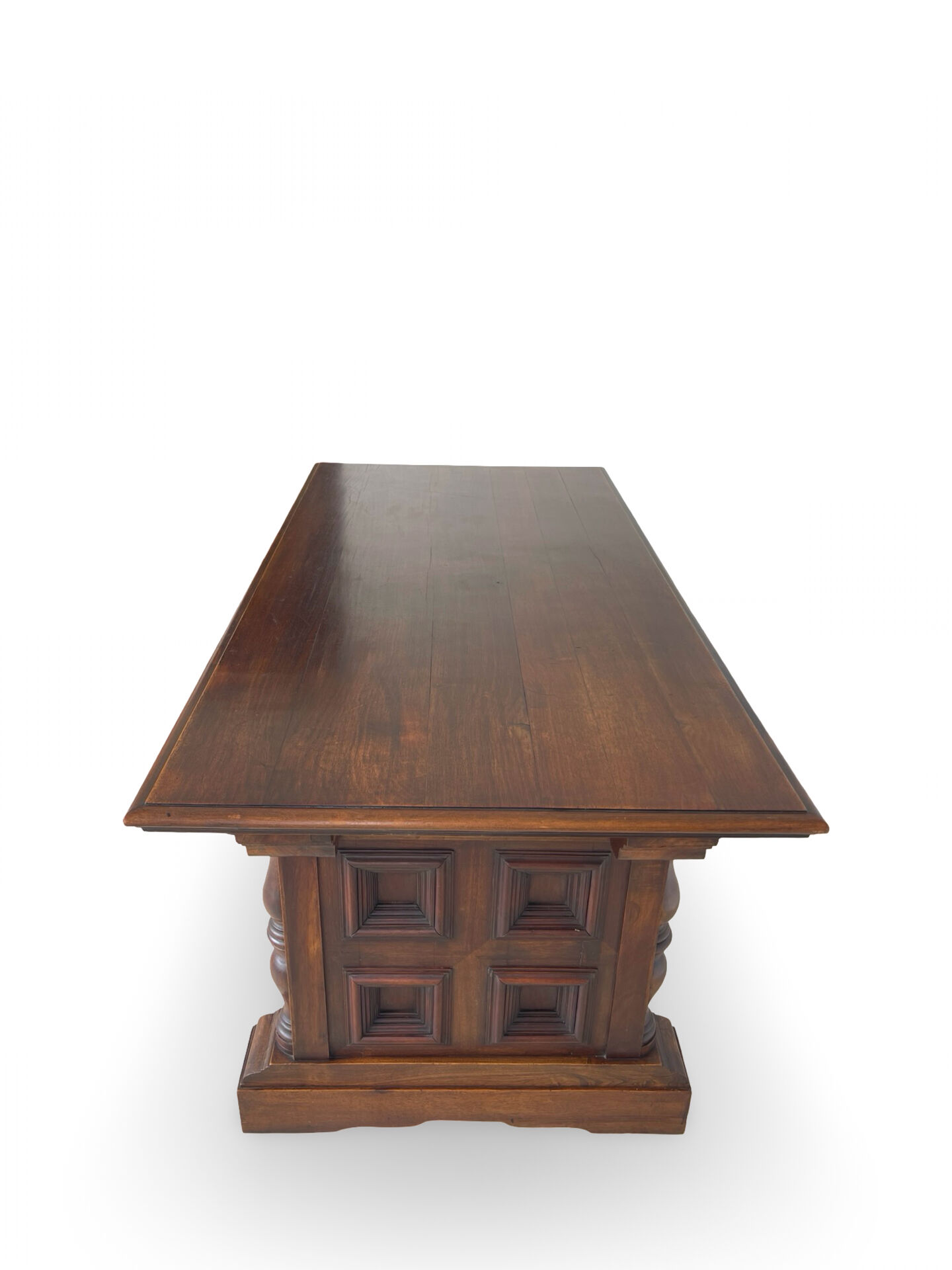 La table à manger extensible de haute qualité de style Renaissance italienne,