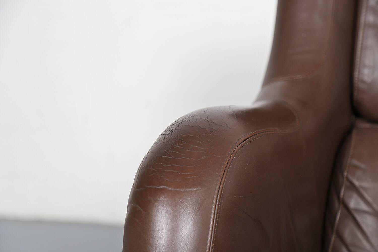 Lounge Chair No. 418 by Finnish Designer Yrjö Kukkapuro for Avarte