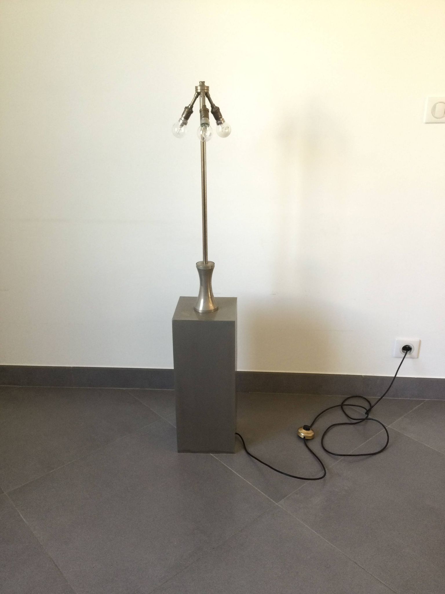 Lampe carrée en laiton chromé, 1970