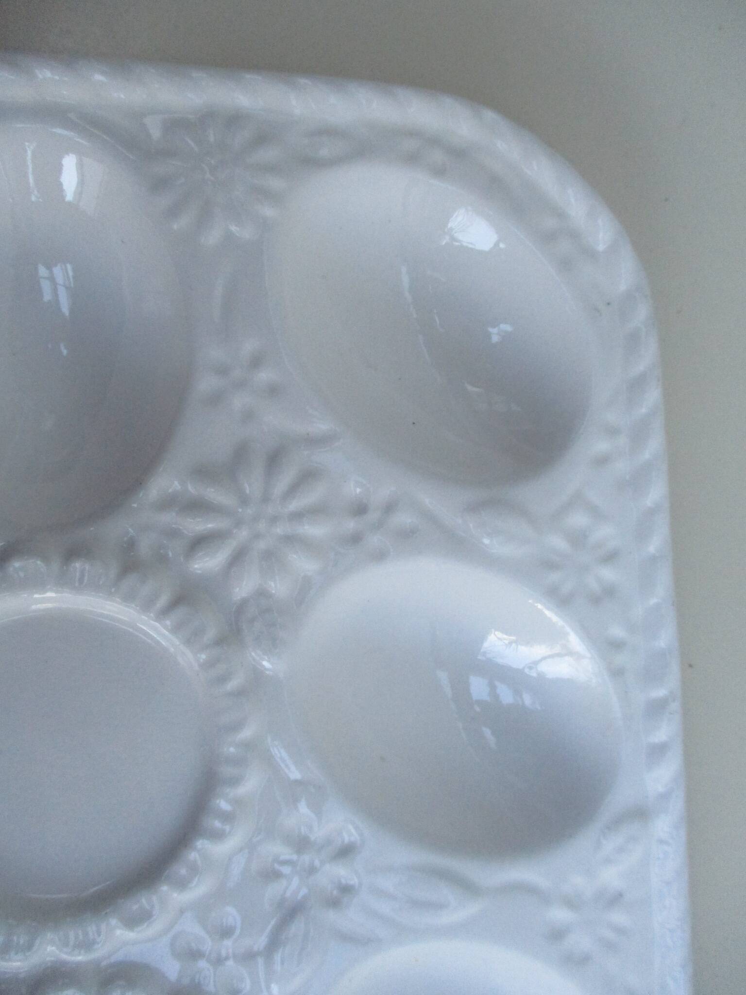 Egg dish, for presentation